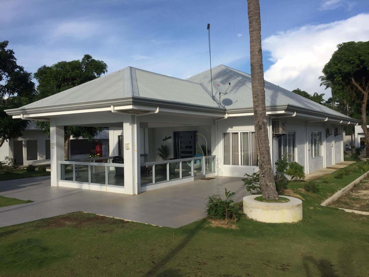 Sergi'S Resort And Hotel Palompon Exterior photo