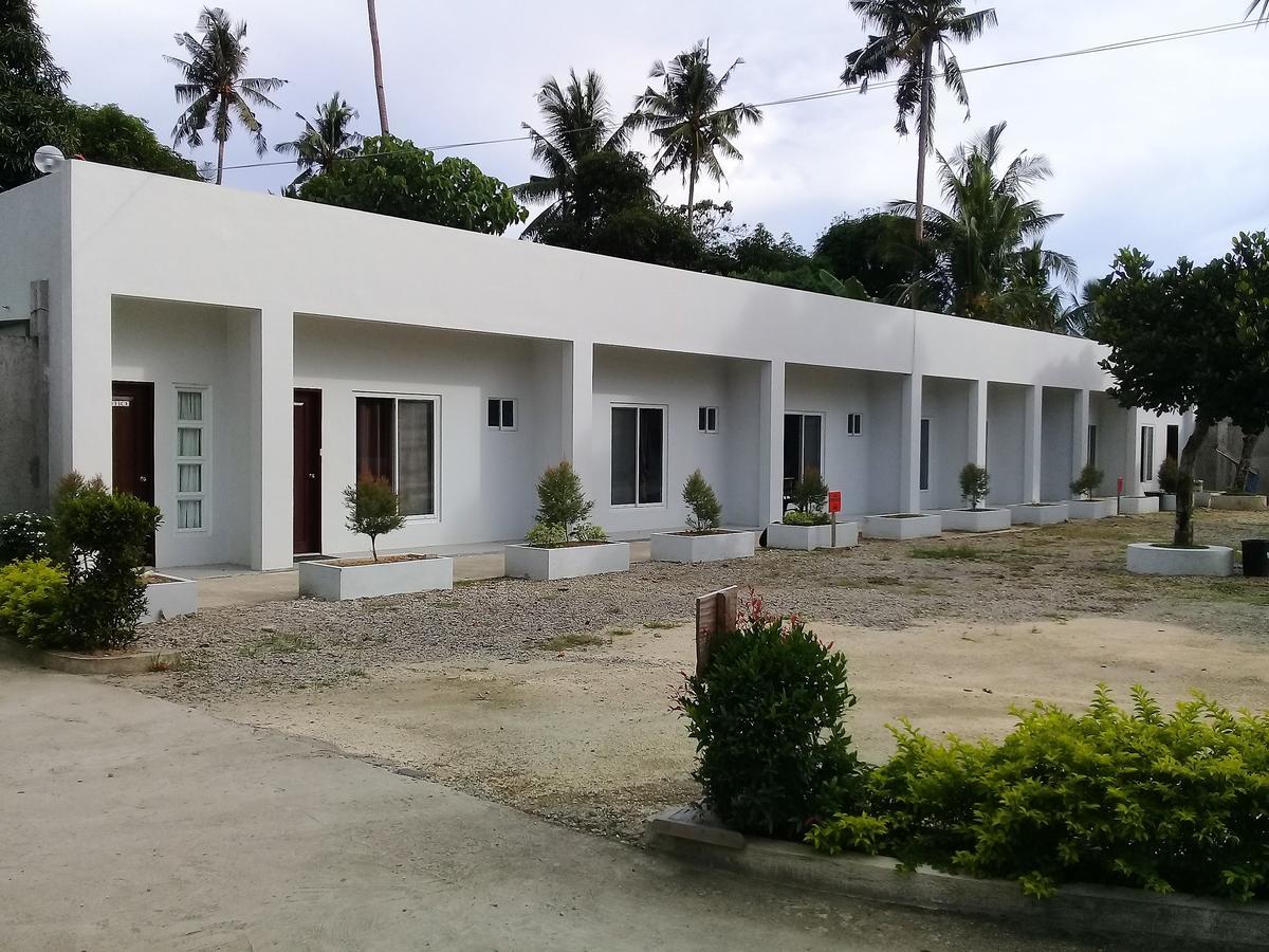 Sergi'S Resort And Hotel Palompon Exterior photo